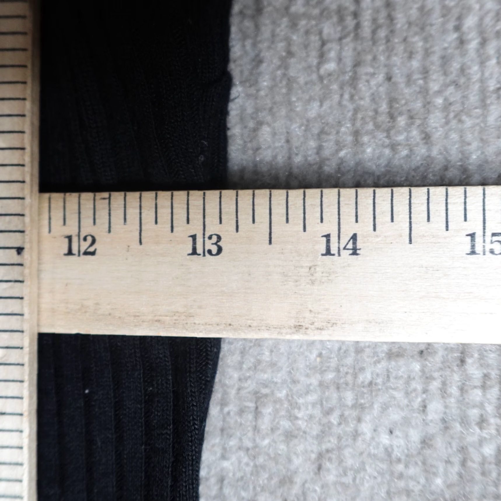 Reformation Reformation Top Blouse Short Sleeve Black Lyocell Knit Square Neck Womens Small Regular Fits Basic Casual Fall Spring Summer Size S / US 4 / IT 40 - 8 Thumbnail