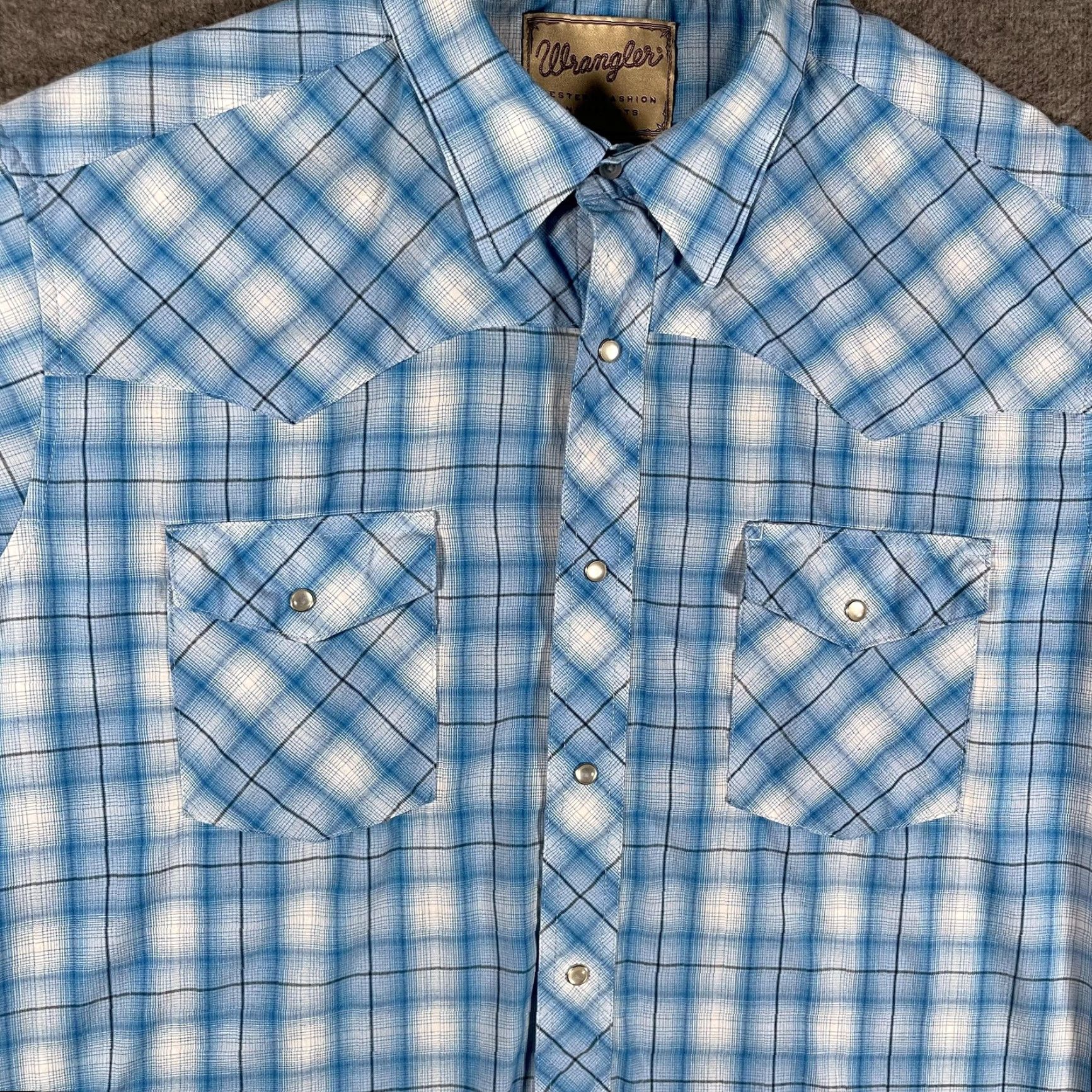 Wrangler VINTAGE Wrangler Shirt Mens M Blue Plaid Short Sleeve Pearl Snap Western Cowboy Size US M / EU 48-50 / 2 - 4 Thumbnail