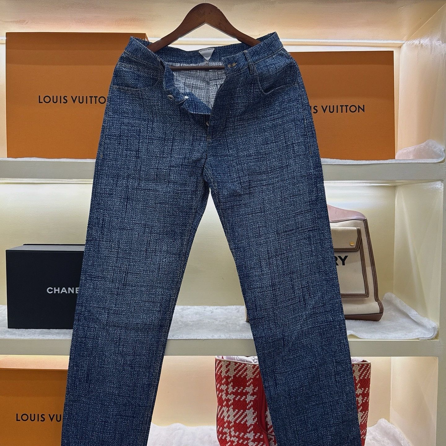 Bottega Veneta Bottega Veneta Textured Straight Jeans Size 38 Size 26" / US 2 / IT 38 - 1 Thumbnail