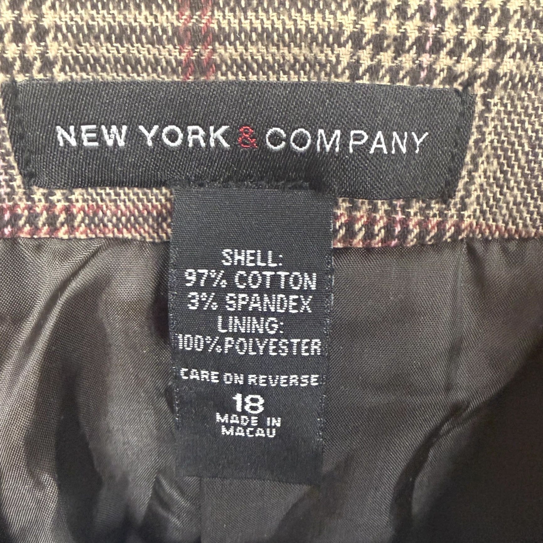 Vintage VINTAGE? No — New York & Company Blazer Women 18 Brown Plaid Three-Button Notch Lapel Short Suit Jacket Office Workwear Size XXL / US 16-18 / IT 52-54 - 5 Thumbnail