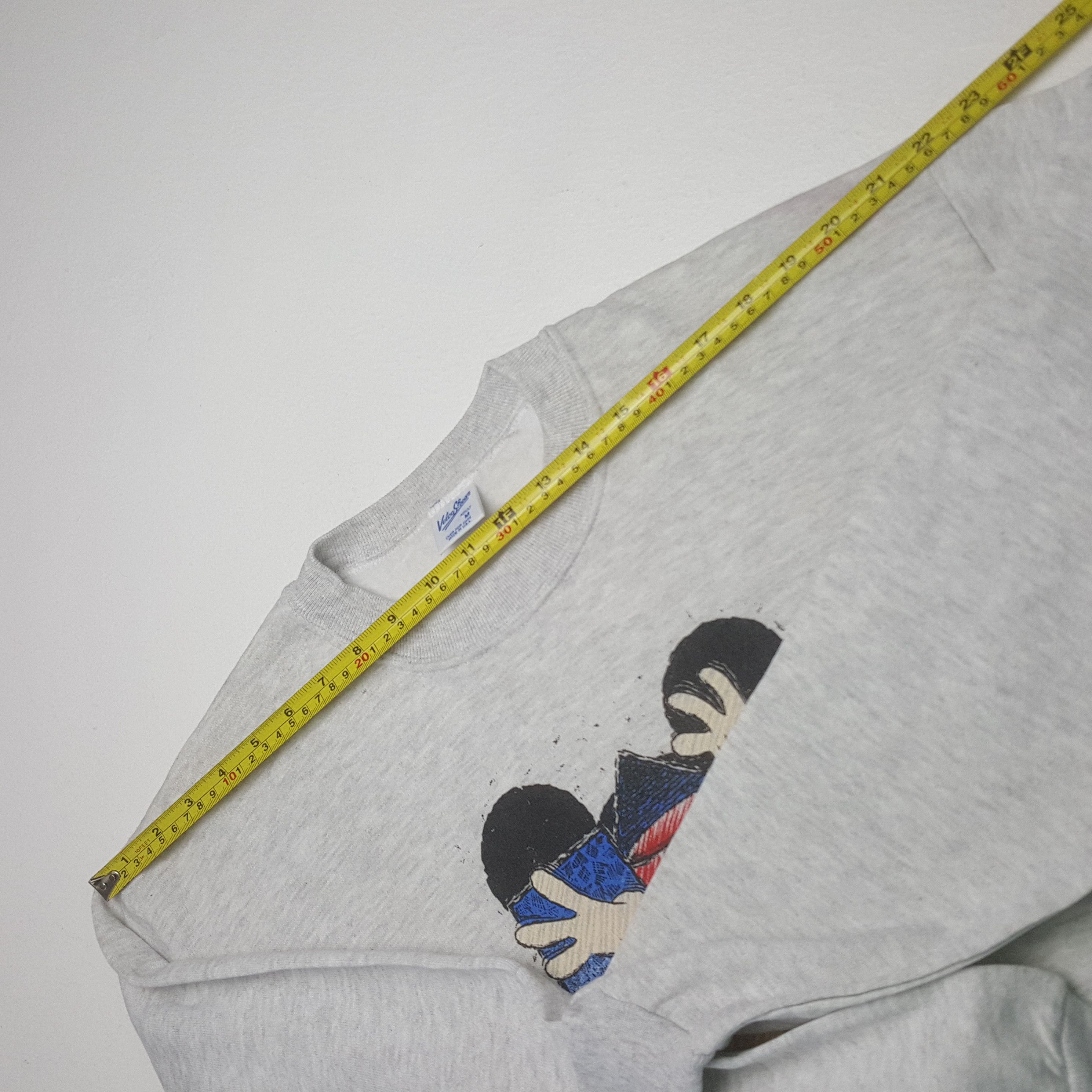 Velva Sheen Vintage Disney Mickey Mouse Cartoon Sweatshirt C313N2 Size US M / EU 48-50 / 2 - 9 Thumbnail