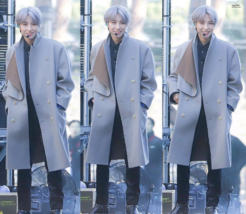 RUNWAY FW19 Cashmere Double Breasted Asymmetrical Flap Coat