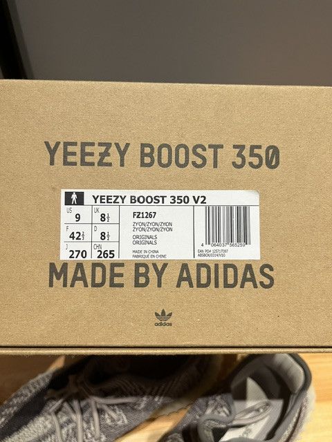 Yeezy Yeezy 350 v2 Zyon 42 2/3 Size US 9 / EU 42 - 2 Thumbnail