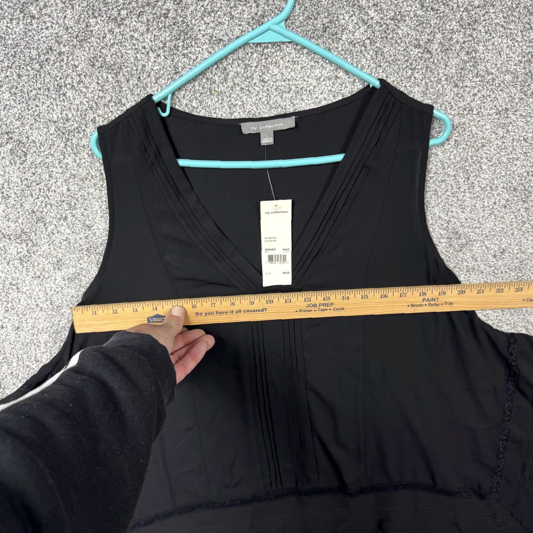 Vintage NY Collection Blouse Women's L Black Sleeveless V-Neck Tunic Pleated Front Lightweight All Seasons Dressy Office Workwear Timeless Modern Size L / US 10 / IT 46 - 5 Thumbnail