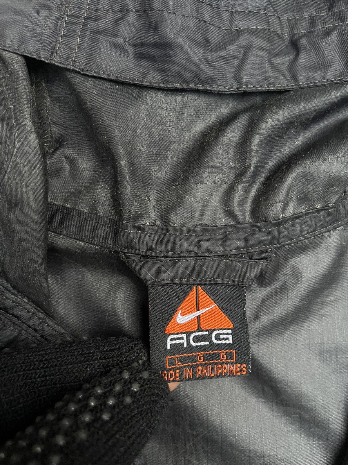 Nike ACG Vintage Nike ACG Pullover Windbreaker Black Hooded Jacket Size US L / EU 52-54 / 3 - 3 Thumbnail