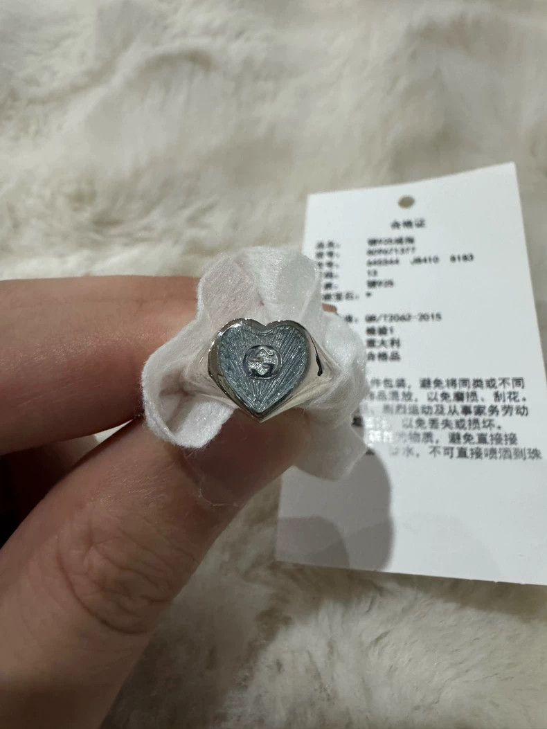 Gucci Guicci Ice blue enamel heart ring Size ONE SIZE - 1 Thumbnail