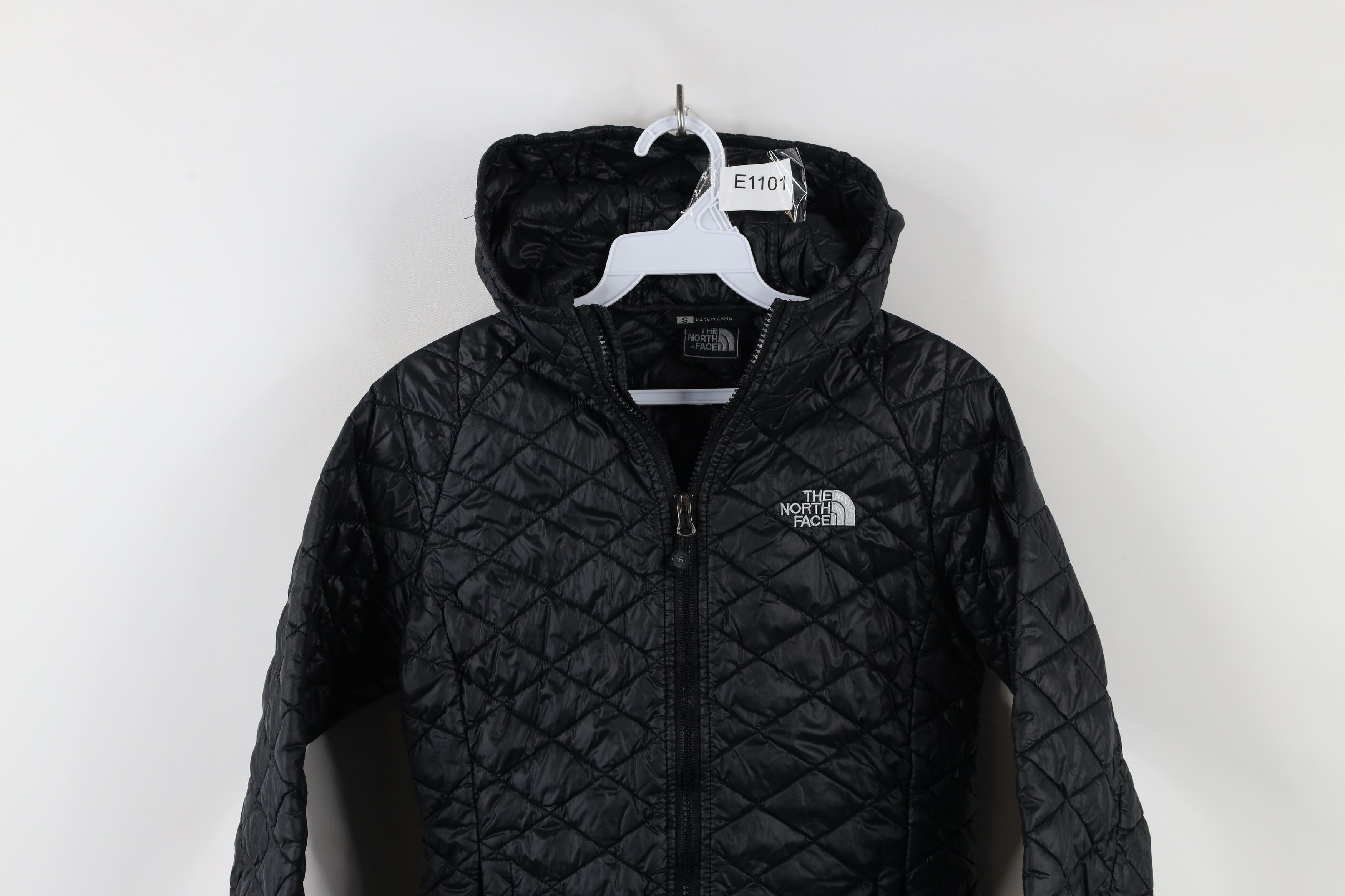 The North Face × Vintage Vintage The North Face Thermoball Hooded Puffer Jacket Size S / US 4 / IT 40 - 2 Thumbnail
