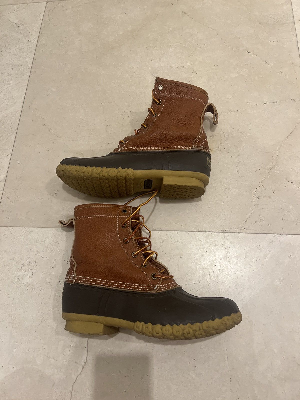L.L. Bean Bean Boots size 8M. Good condition Size US 8 / EU 41 - 4 Thumbnail