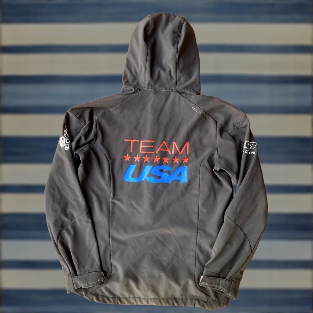 Oakley VINTAGE Oakley Grand Prix Team USA Hooded Tech Jacket Full Zip Fleece Lined Gorpcore Med Black Mens Hoodie Size US M / EU 48-50 / 2 - 1 Thumbnail