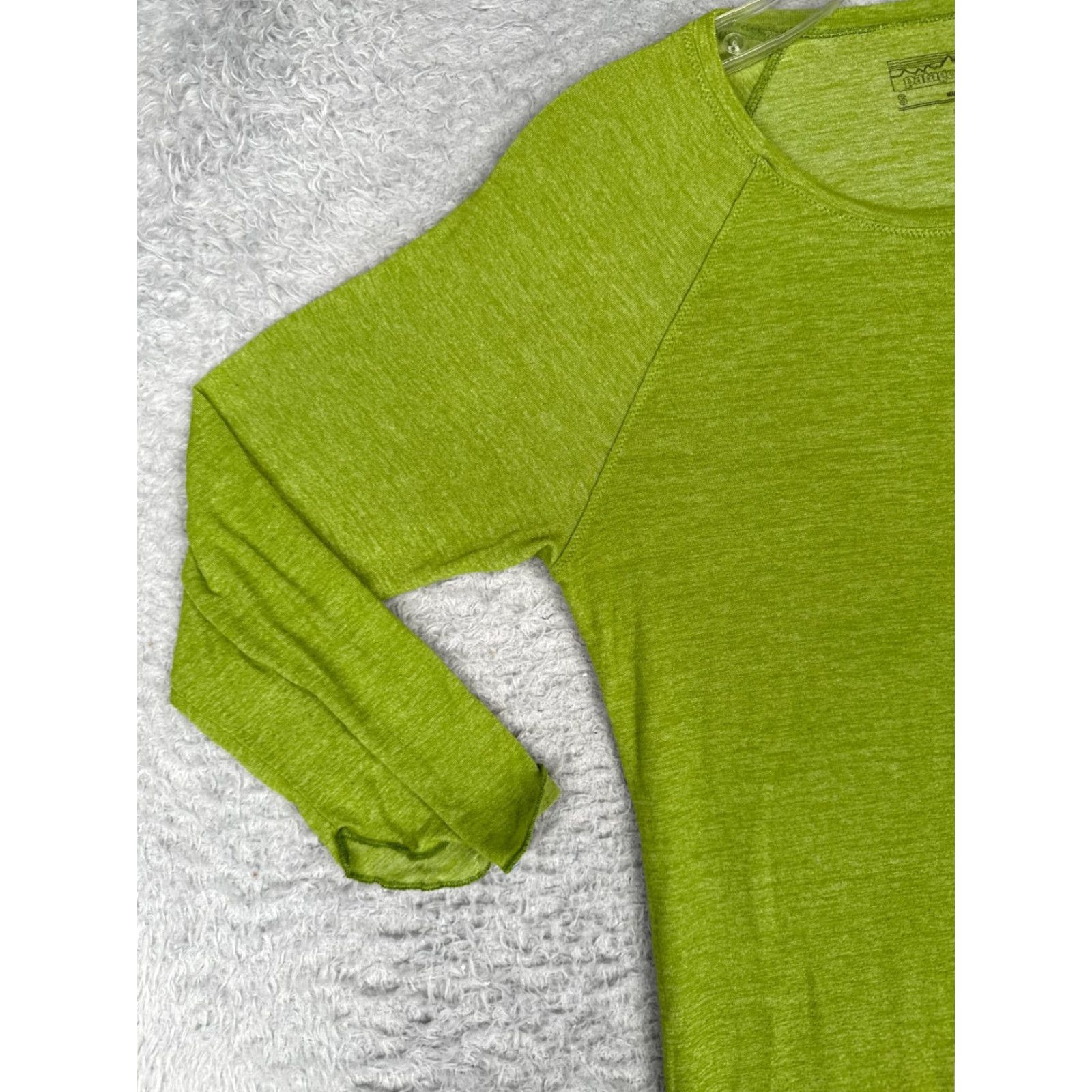 Patagonia Patagonia Shirt Women S Green 3/4 Sleeve Crew Neck Polyester Jersey Basic Casual Shirt Womens Size S / US 4 / IT 40 - 3 Thumbnail