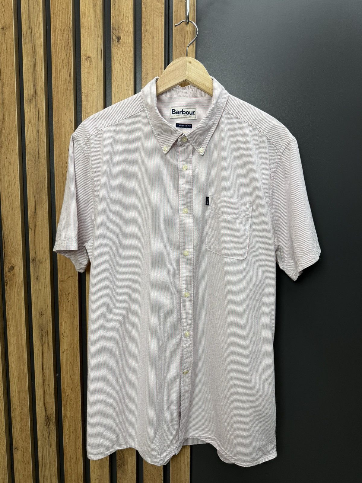 Barbour Barbour Men’s Seersucker Tailored Fit Short Sleeve Shirt Size US L / EU 52-54 / 3 - 1 Thumbnail