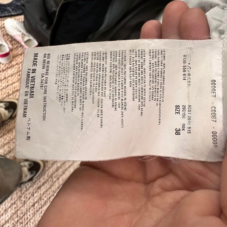 Prada Prada Classic iron brand long triangle logo down jacket 250 Size XS / US 0-2 / IT 36-38 - 6 Thumbnail