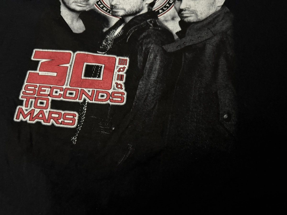 Band Tees Vintage 2000s 30 Seconds to Mars T Shirt Size US L / EU 52-54 / 3 - 6 Thumbnail