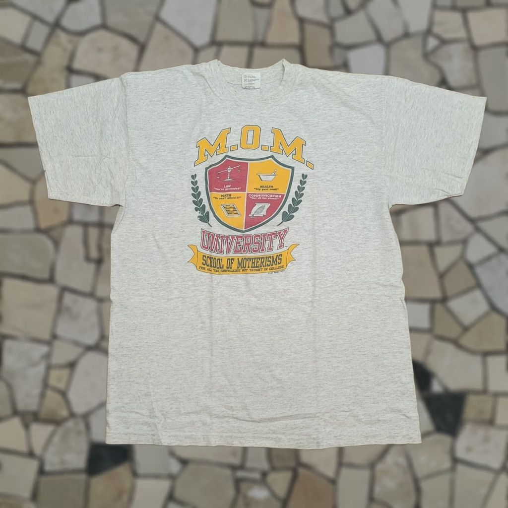 Vintage VINTAGE 90s MOM University T-Shirt Womens XL Oversized Single Stitch Graphic Print Double-Sided 2XL Tee Dress Size XL / US 12-14 / IT 48-50 - 1 Thumbnail