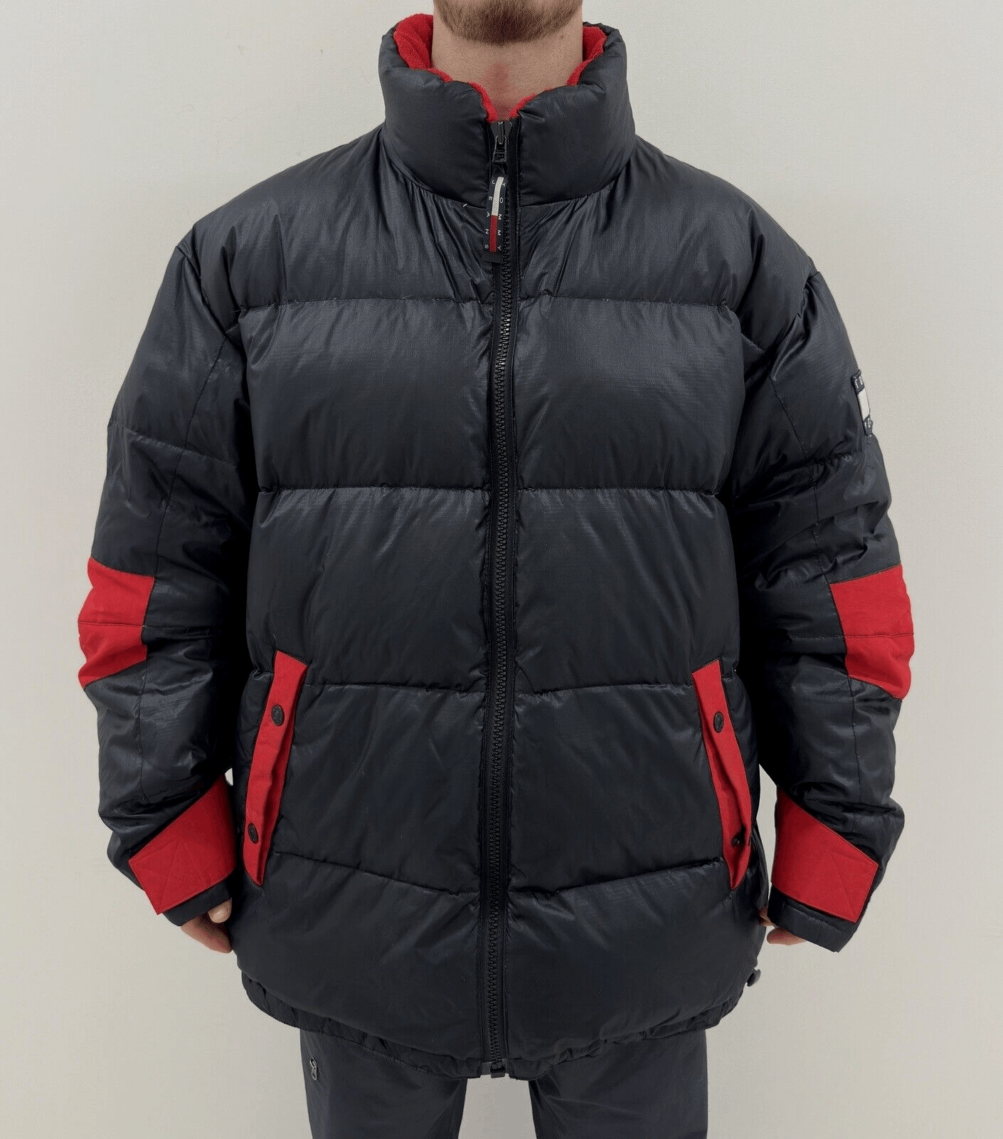 Tommy Hilfiger Vintage Tommy Hilfiger Jeans Puffer Down Jacket Mens Arctic Size US XL / EU 56 / 4 - 1 Thumbnail