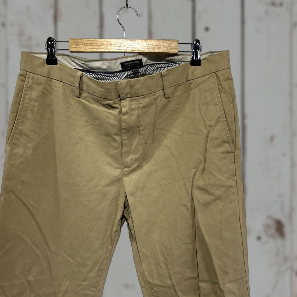 Banana Republic Banana Republic Emerson Straight Chino Pants Mens 35x32 Sandscape Khaki Beige Straight Mens Regular Pants Size US 35 - 1 Thumbnail