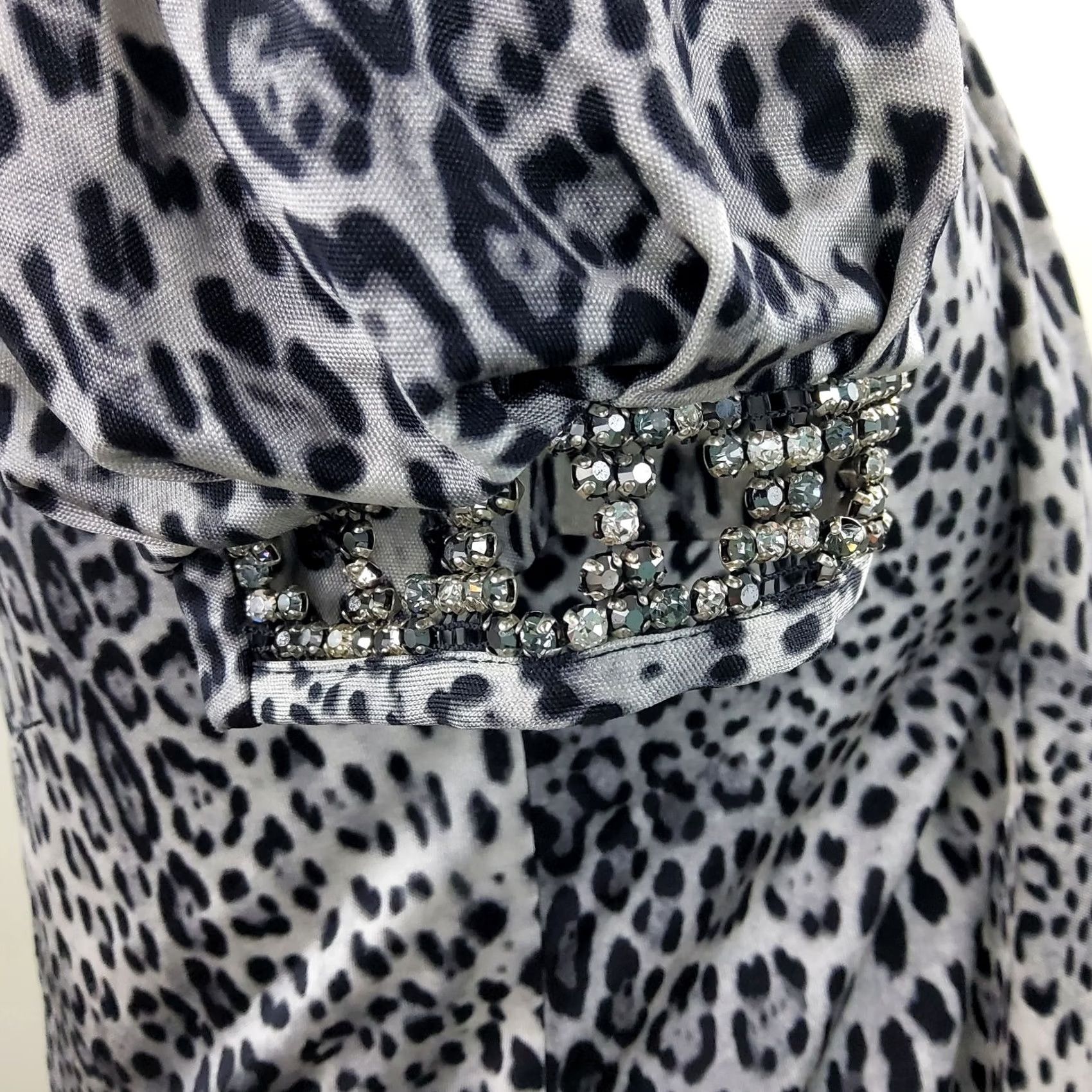 Roberto Cavalli Roberto Cavalli Class Jaguar Print 100% Silk Rhinestone Sleeve Dress Size 40 Multicolor Short V-Neck Womens Night? Size S / US 4 / IT 40 - 7 Thumbnail