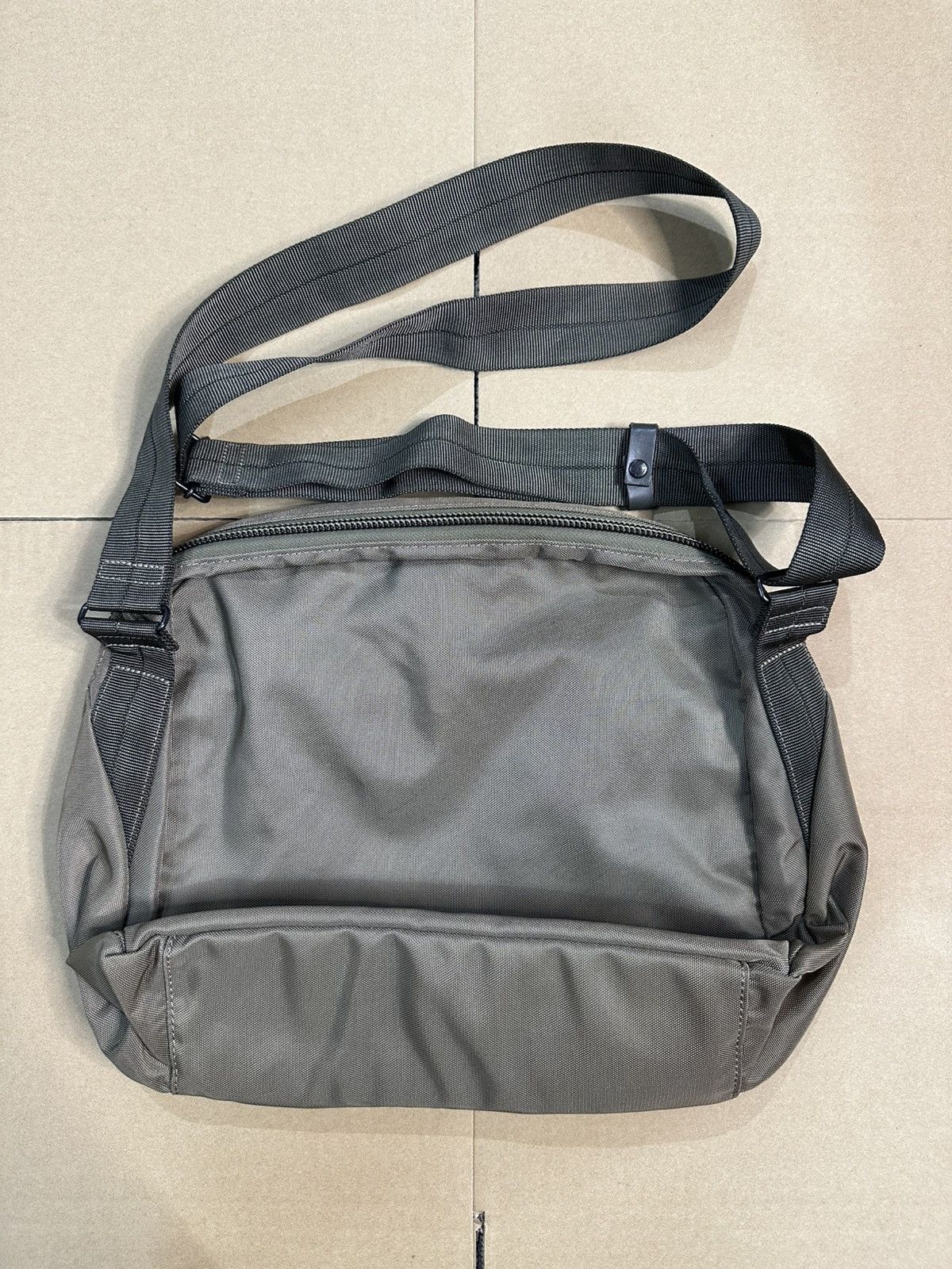 Japanese Brand × Y's × Yohji Yamamoto Y’saccs Pour Tous Sling Crossbody Bag Size ONE SIZE - 2 Thumbnail