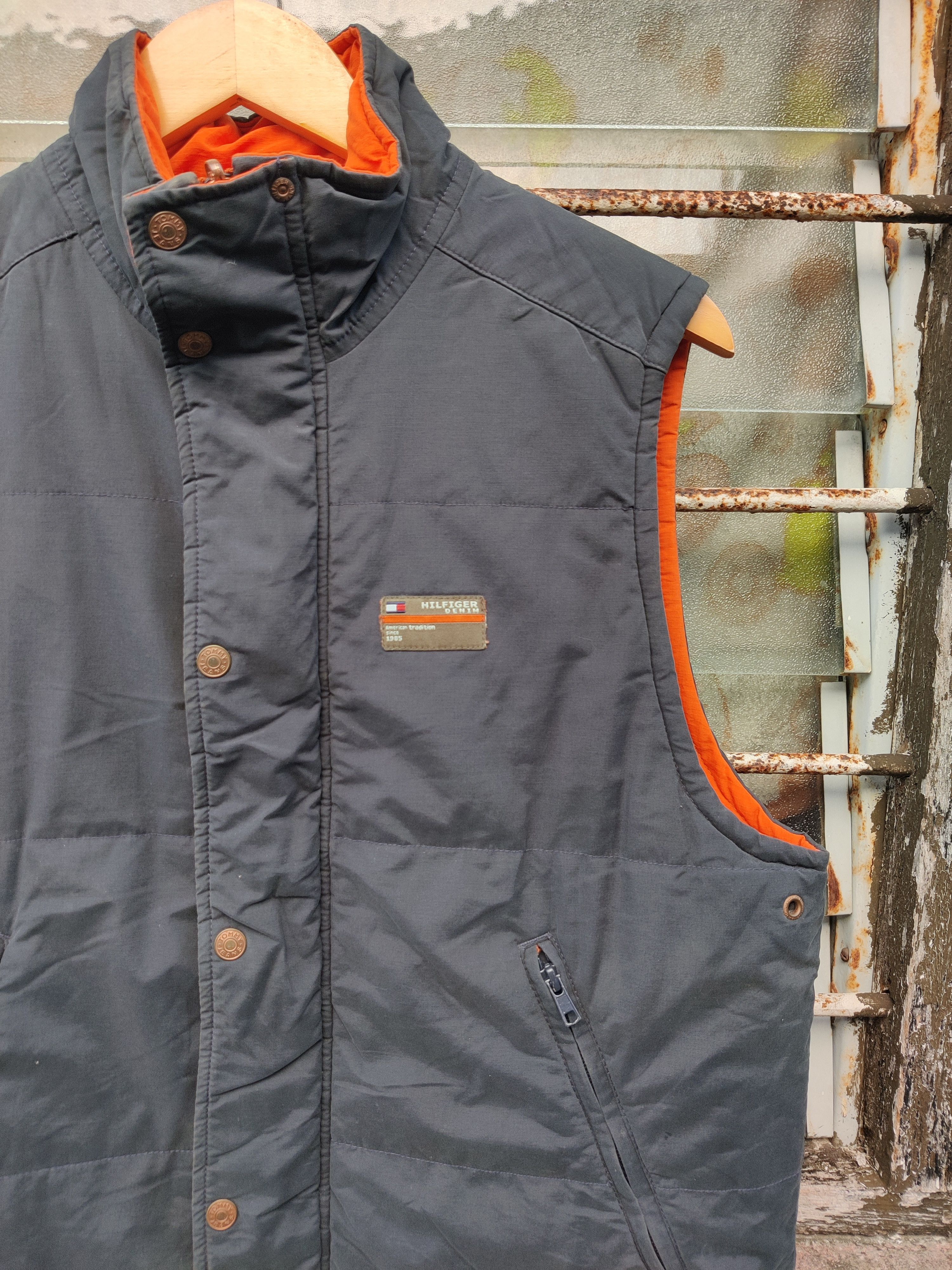 Tommy Hilfiger Vintage Reversible Tommy Hilfiger Jeans Vest Puffer Jacket Size US M / EU 48-50 / 2 - 7 Thumbnail