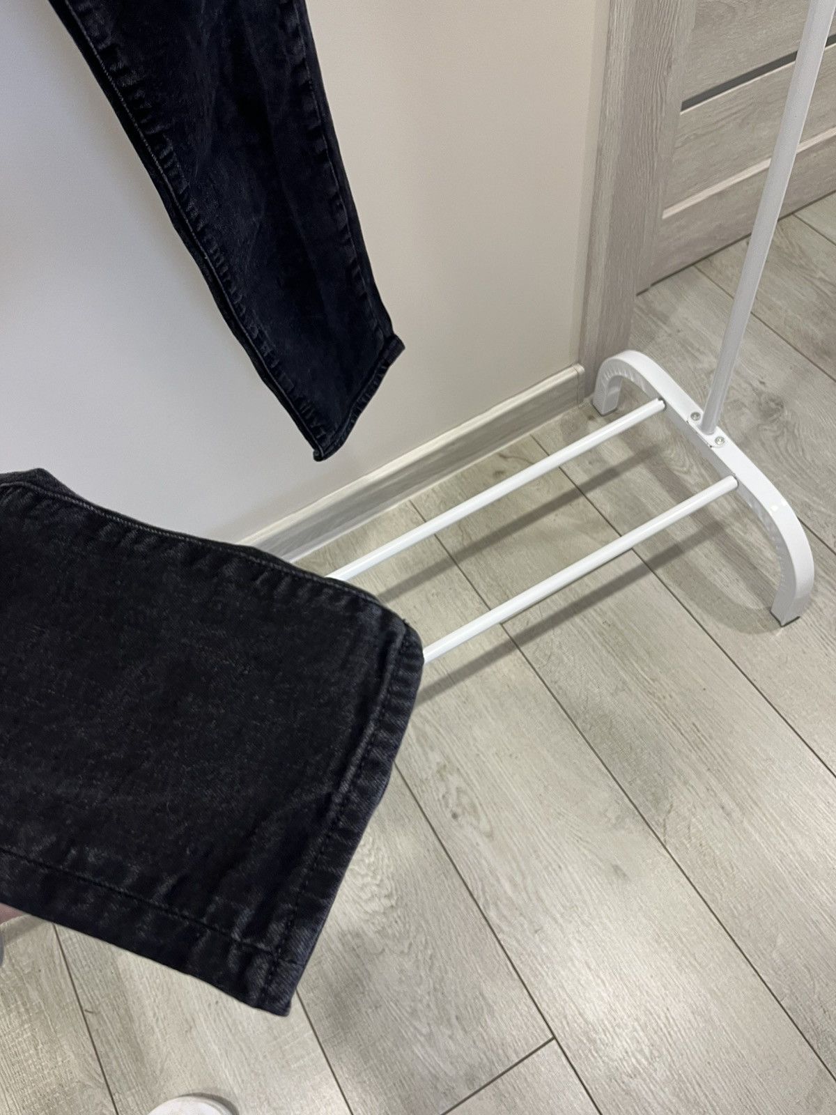 Abercrombie & Fitch Vintage wash Abercrombie & Fitch black jeans Size US 32 / EU 48 - 3 Thumbnail