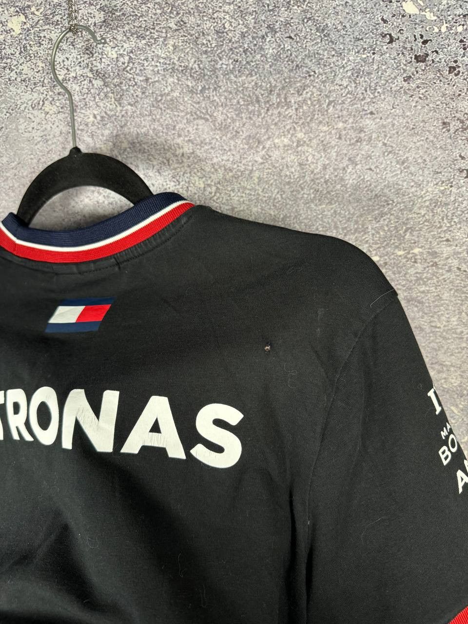 Mercedes-Benz Mercedes F1 Petronas Team 2022 Formula 1 Jersey Size US M / EU 48-50 / 2 - 14 Thumbnail