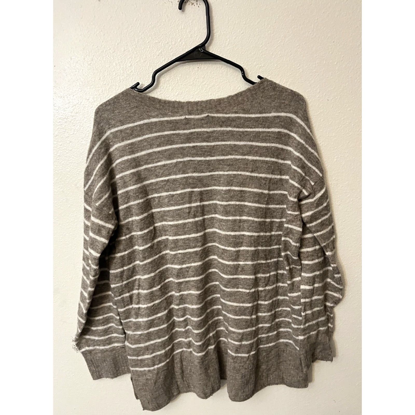 Abercrombie & Fitch Abercrombie & Fitch Women's Pullover Sweater M Brown Asymmetrical Sleeve Pockets Casual Classic Preppy Size M / US 6-8 / IT 42-44 - 3 Thumbnail