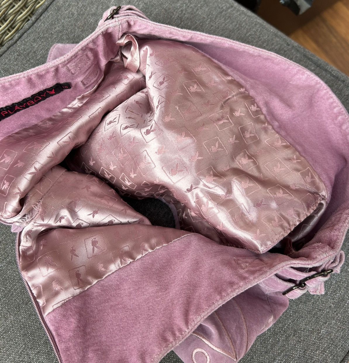 Playboy Vintage Playboy Pink Suede Bunny Head Logo Mini Wrap Skirt Size 32" / US 10 / IT 46 - 6 Thumbnail