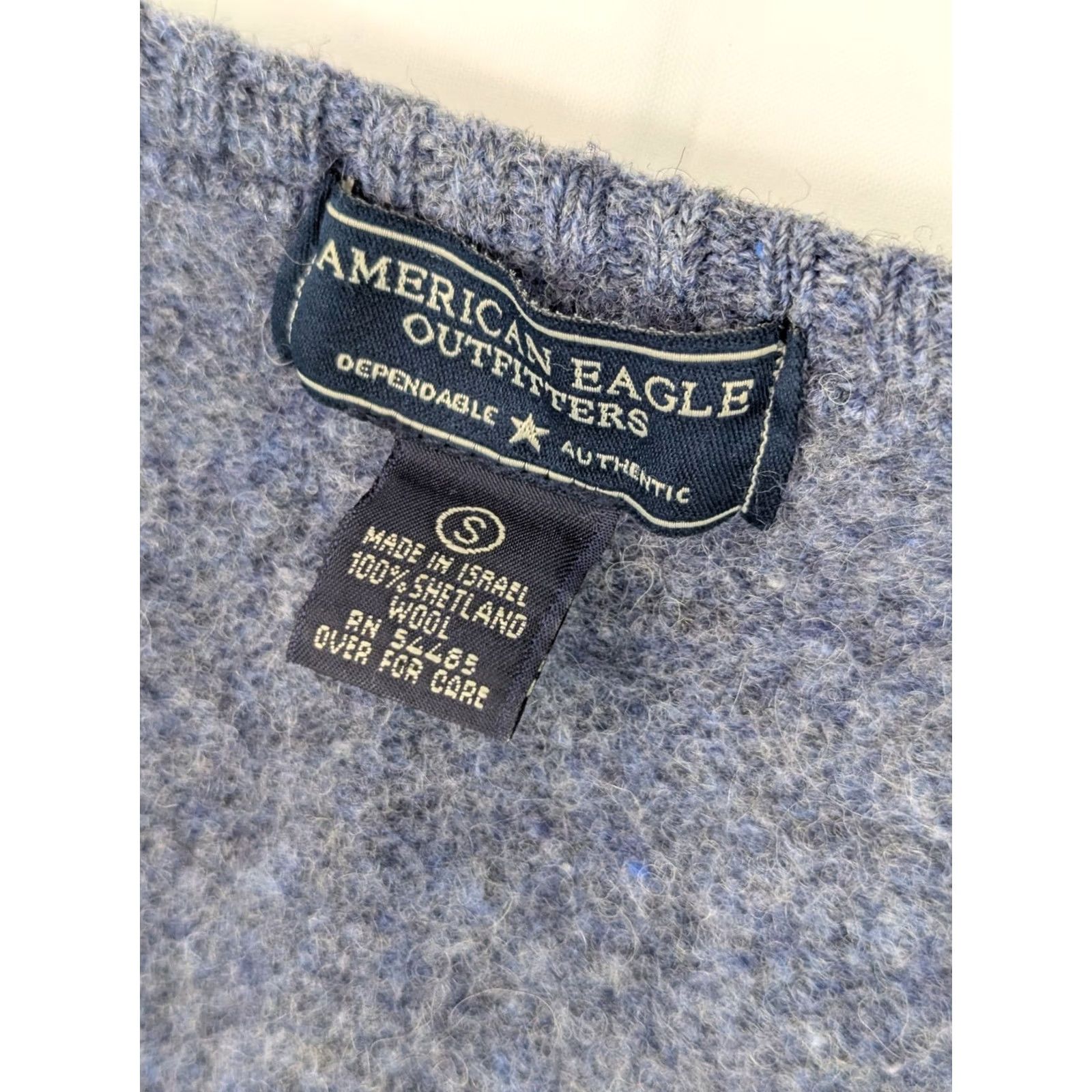 American Eagle Outfitters VINTAGE American Eagle Outfitters Sweater Cardigan Crew Neck Wool Fair Isle Navy Blue Womens S Shetland Wool Light Blue And Navy Blue with graphics Size S / US 4 / IT 40 - 4 Thumbnail
