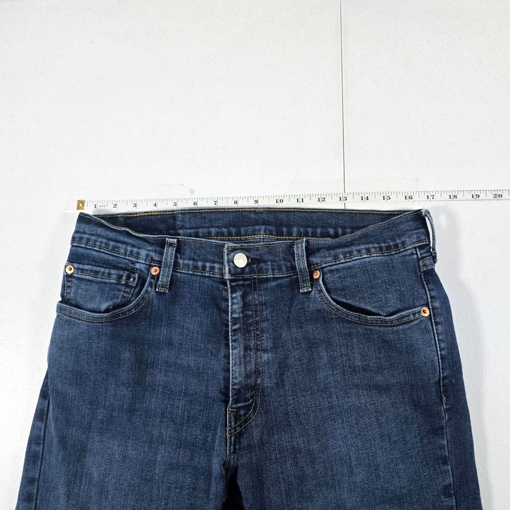 Levi's Item Specifications: Brand: Nike Size US 34 / EU 50 - 4 Thumbnail