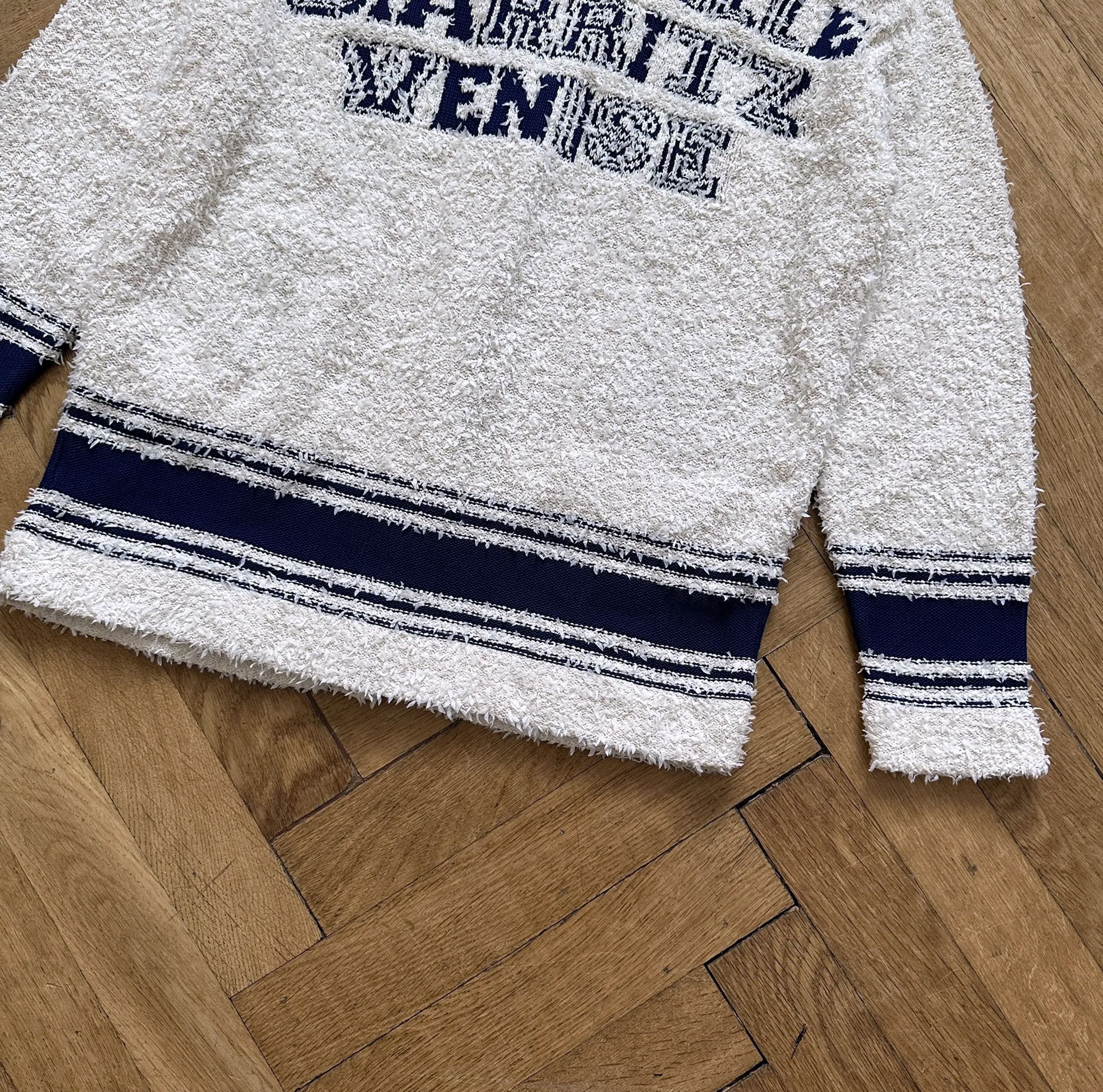 Chanel SS19 Boucle Varsity Oversized Cardigan Size XS / US 0-2 / IT 36-38 - 5 Thumbnail