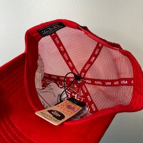 Designer × Von Dutch NWT VON DUTCH VELVET RED TRUCKER HAT Size ONE SIZE - 6 Thumbnail