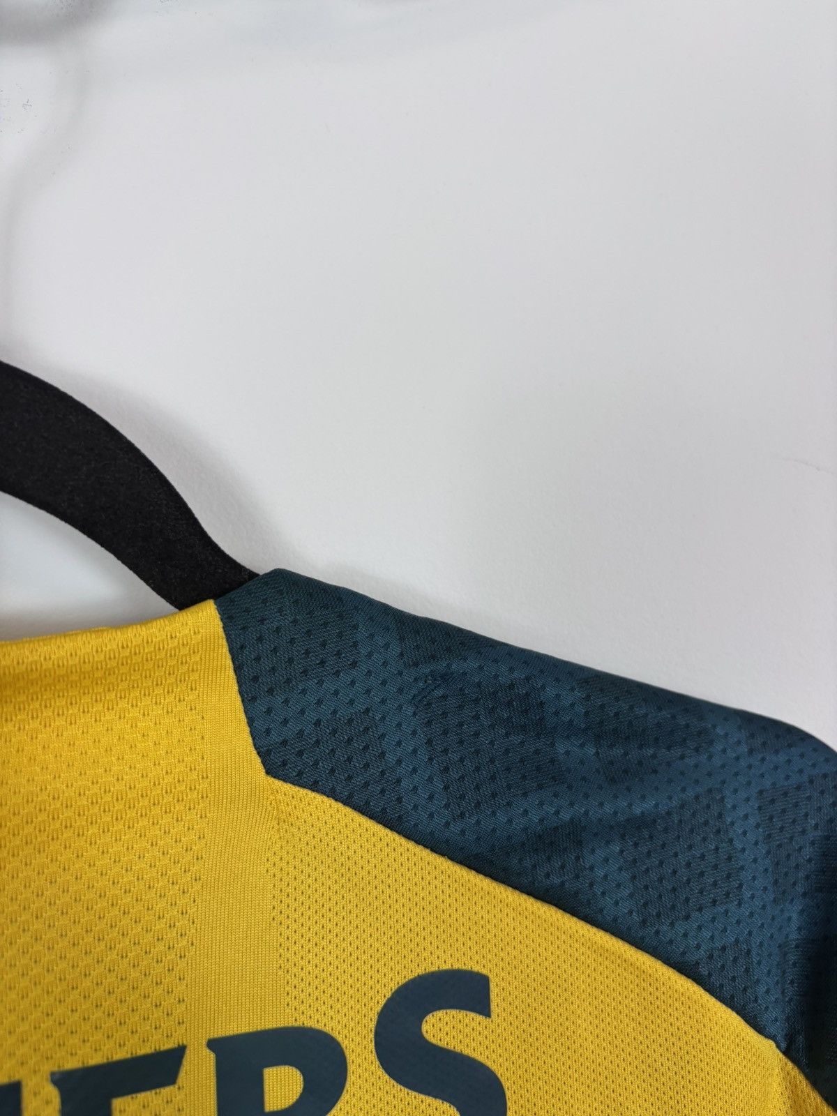 New Balance New Balance Celtic 2019/2020 Away Football Soccer Jersey Size US S / EU 44-46 / 1 - 19 Thumbnail