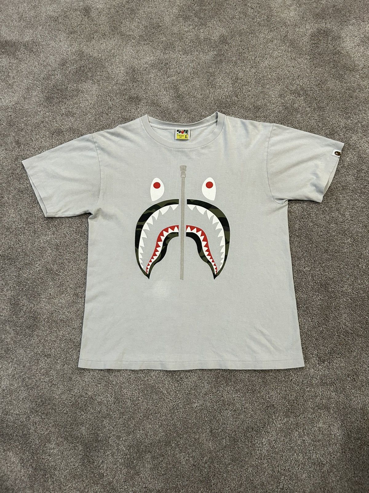 Bape 1st Camo Shark Tee Size US XL / EU 56 / 4 - 1 Thumbnail