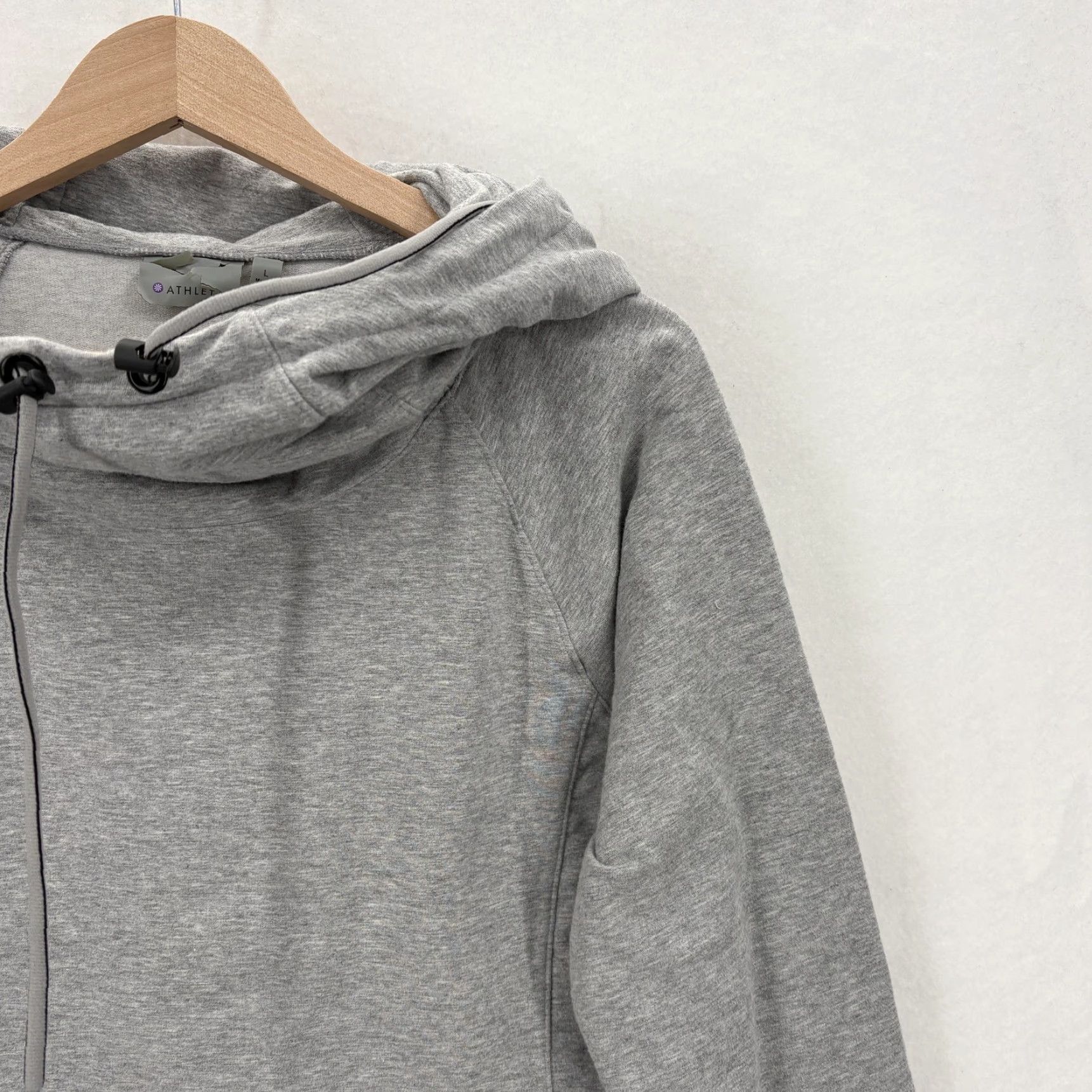 Athleta Athleta Sentry Hoodie Womens Large Gray Cowl Neck Thumbholes Stretch Size L / US 10 / IT 46 - 2 Thumbnail