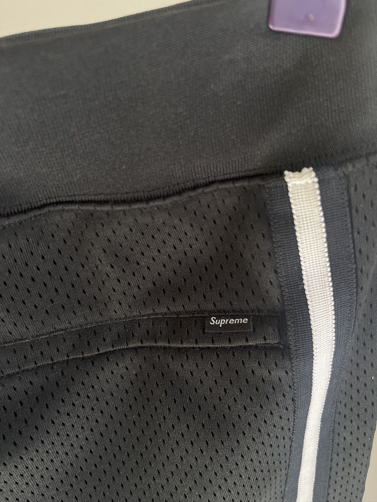 Supreme Short Supreme Size US 30 / EU 46 - 7 Thumbnail