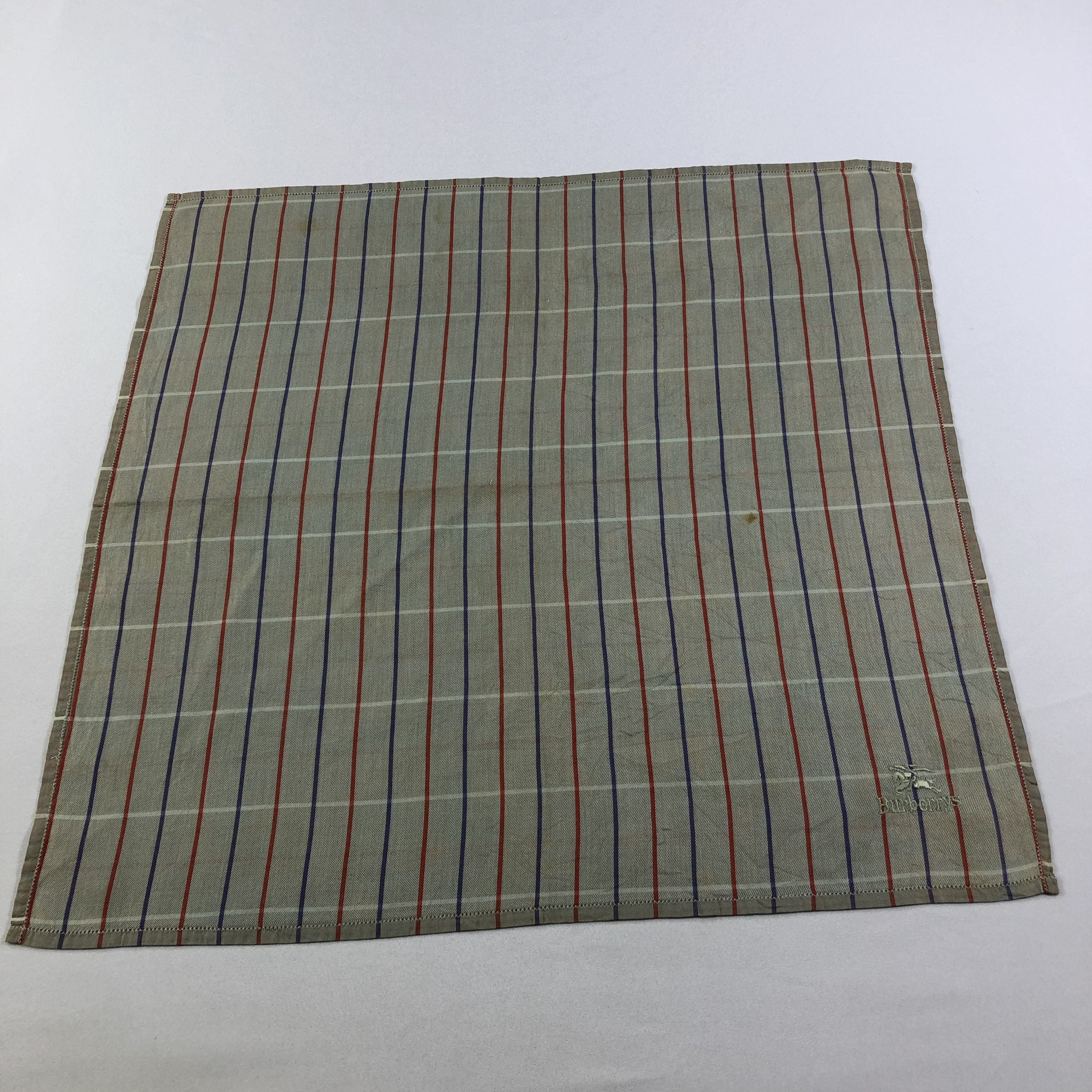 Burberry Burberrys Handkerchief Neckerchief Bandana H1571 Size ONE SIZE - 2 Thumbnail