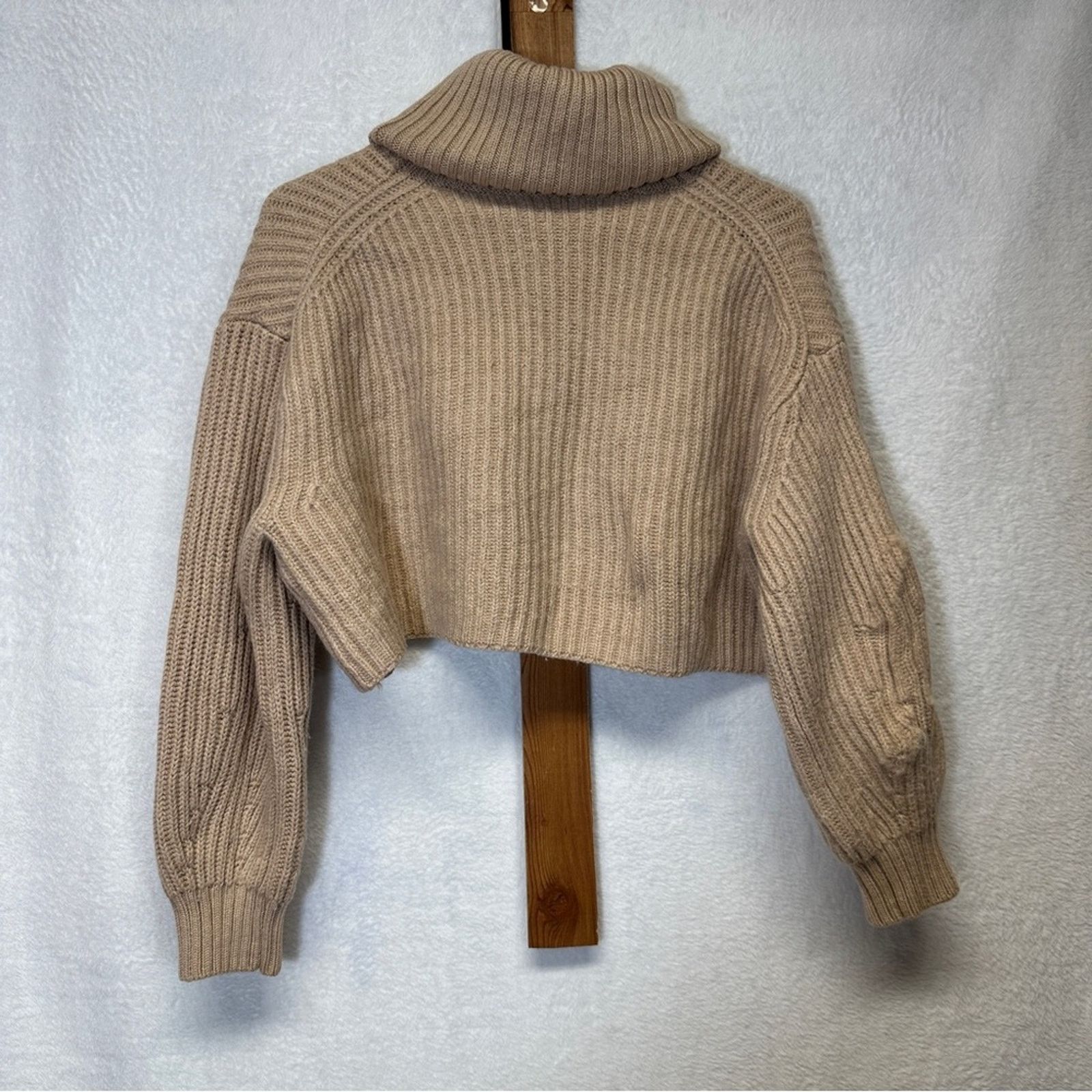 Aritzia Aritzia Babaton Guell Wool Turtleneck Cropped Sweater XS Size XS / US 0-2 / IT 36-38 - 6 Thumbnail