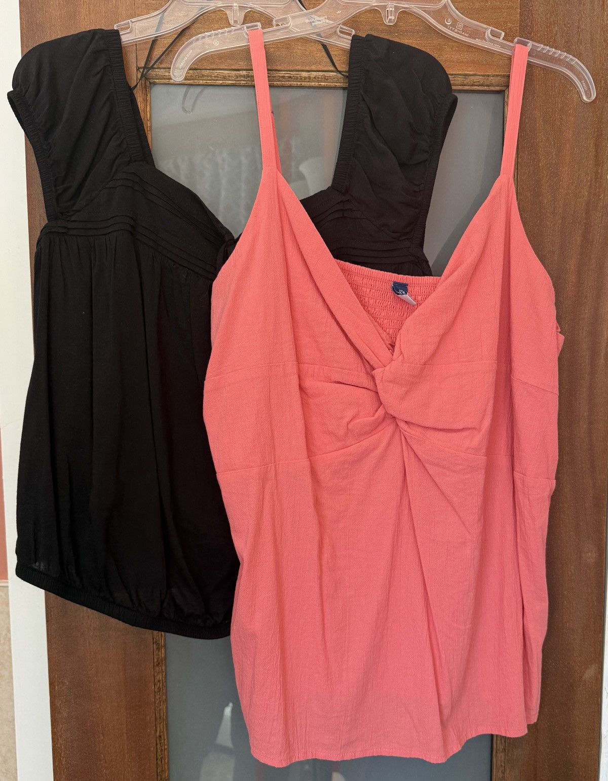 Old Navy Old Navy Plus Lot of 2 Sleeveless Cotton Blend Black Peach Size XXL / US 16-18 / IT 52-54 - 1 Thumbnail