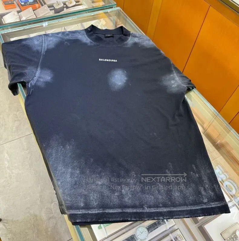 Balenciaga Balenciaga Distressed logo short sleeve Size US S / EU 44-46 / 1 - 1 Thumbnail