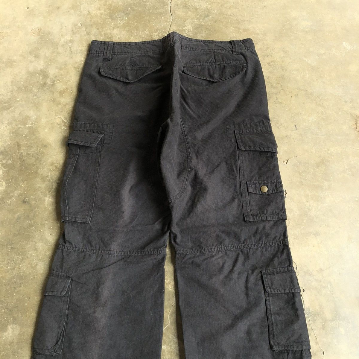 Takeo Kikuchi 2000s Takeo Kikuchi Multipocket Cargo Pants Black Designer Size US 34 / EU 50 - 8 Thumbnail
