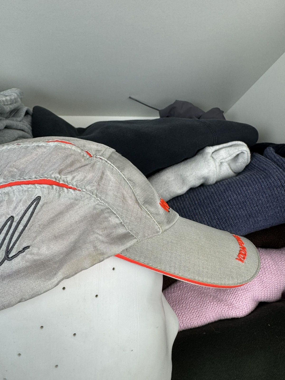 Mercedes-Benz Vintage Vodafone McLaren Mercedes F1 Team Cap Size ONE SIZE - 12 Thumbnail