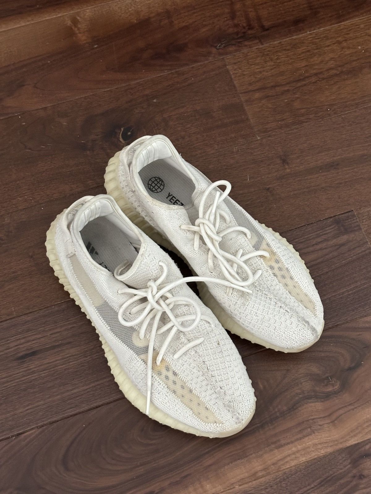 Adidas adidas Yeezy Boost 350 V2 Bone Size US 11 / EU 44 - 1 Thumbnail