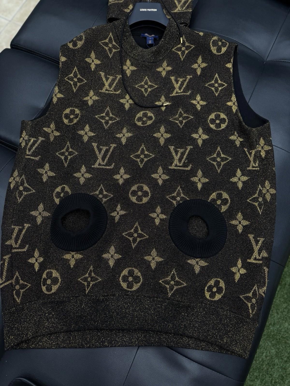 Louis Vuitton Louis Vuitton Brown Sleeveless Hoodie Size Small RARE Size US S / EU 44-46 / 1 - 2 Thumbnail