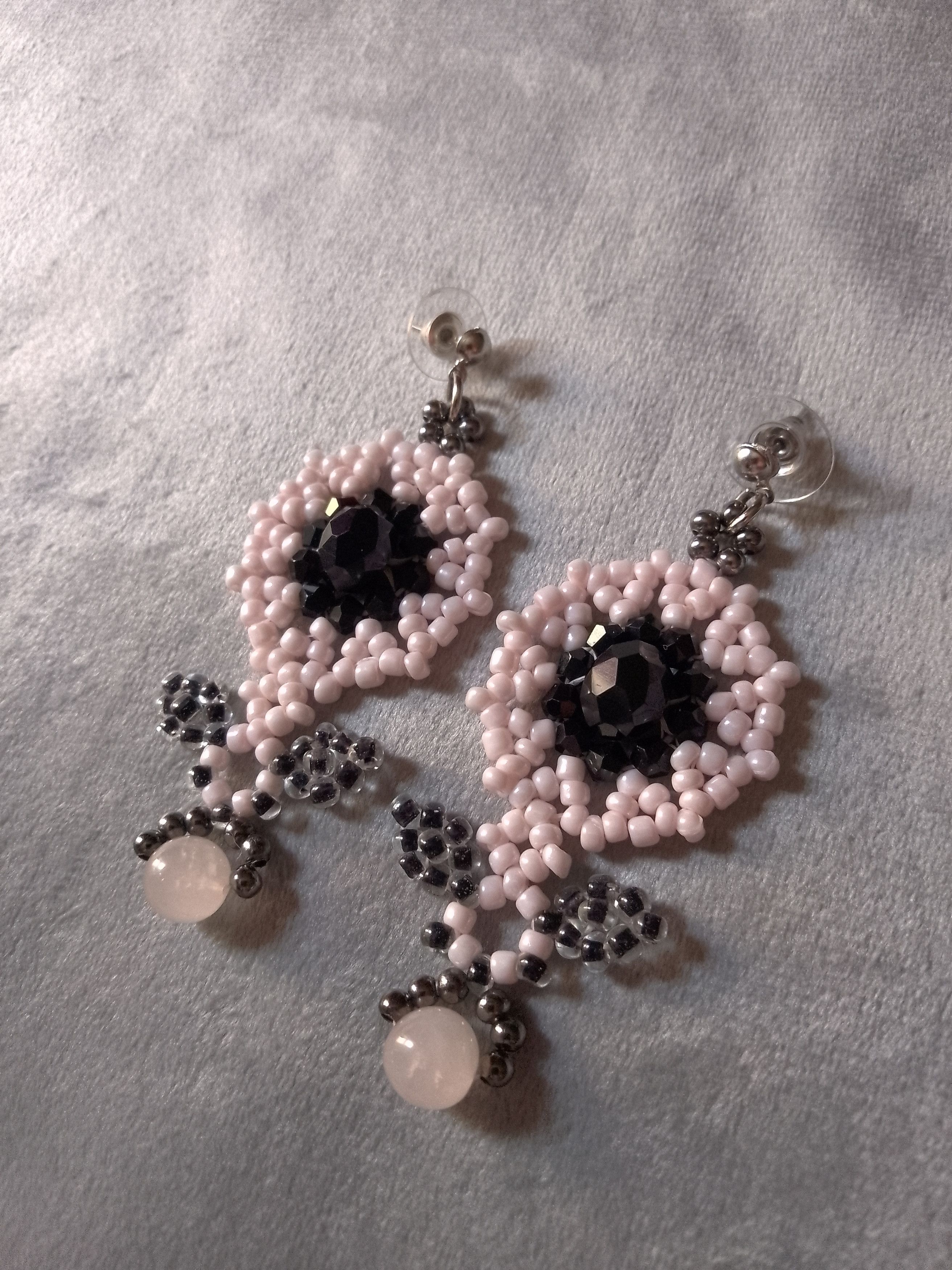 Handmade Dangling Earrings Rose quartz gemstones Pink Black Size ONE SIZE - 4 Thumbnail