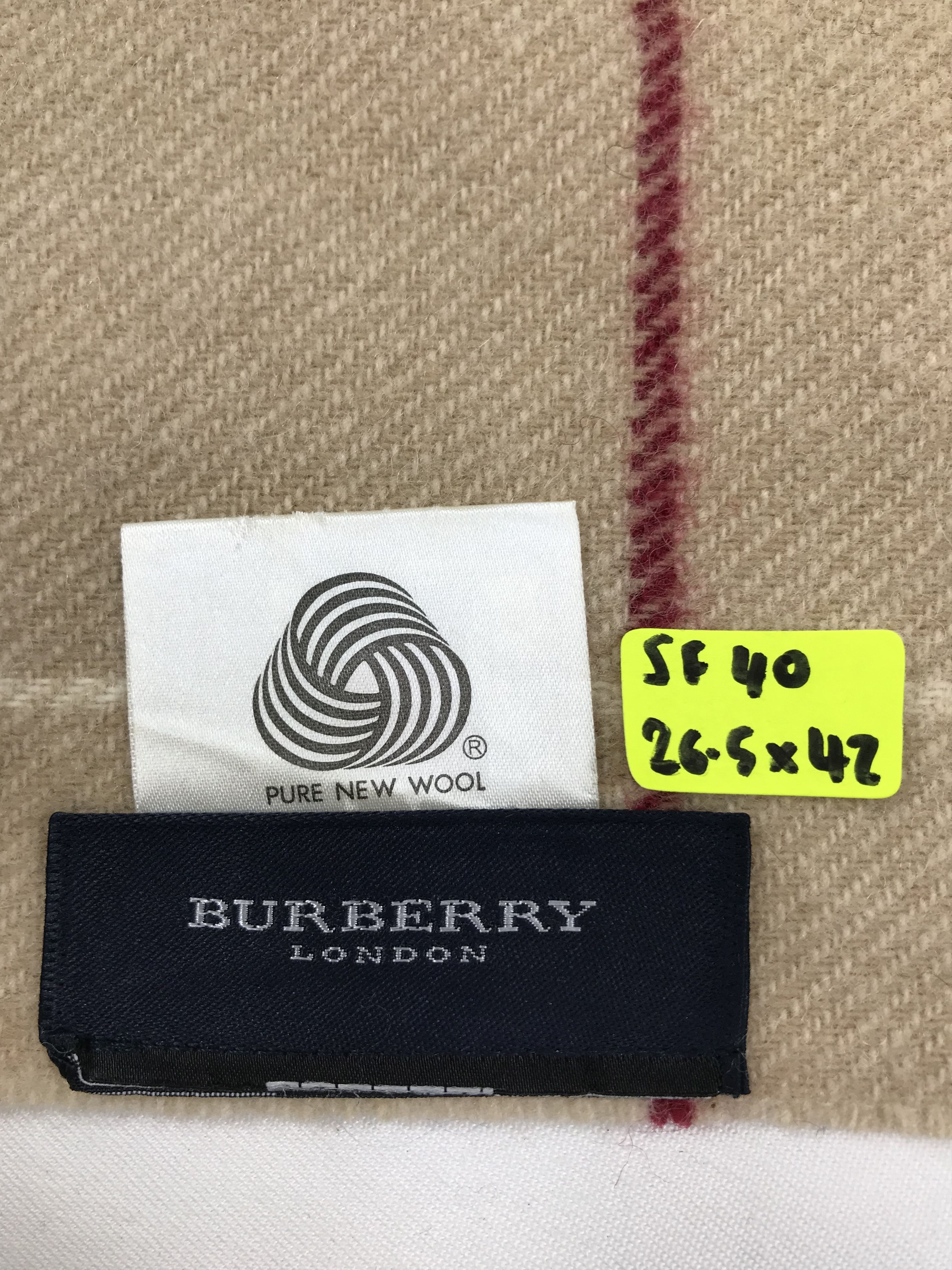 Burberry Burberry Scarf / Muffler / Neckwear Size ONE SIZE - 5 Thumbnail