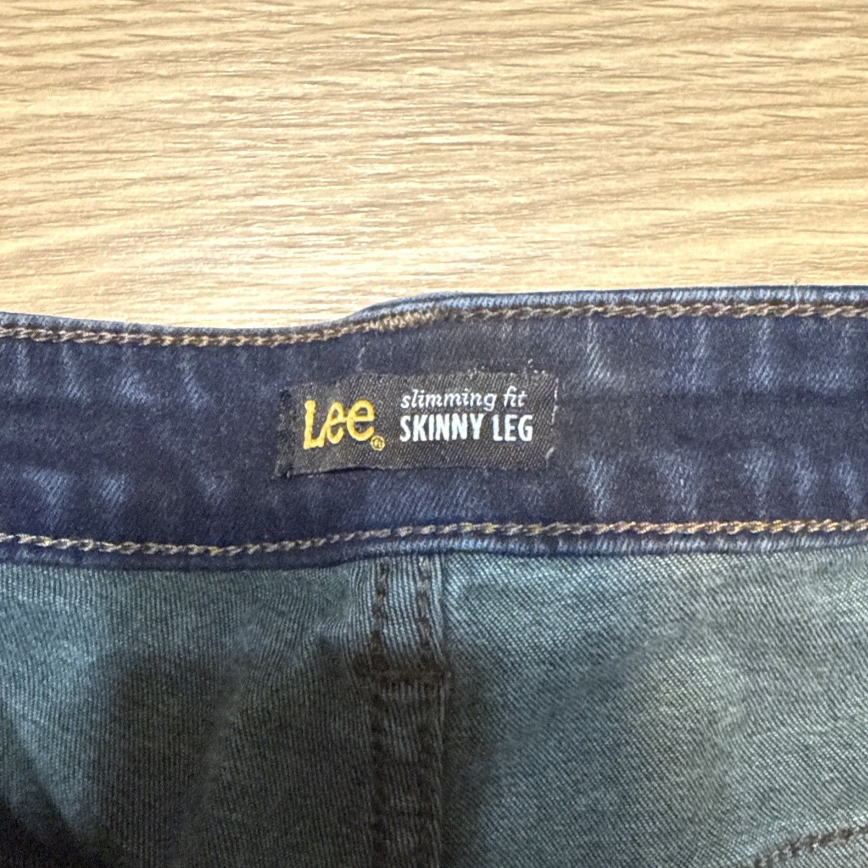 Lee VINTAGE Lee Women's Jean Pants Skinny Fit High Rise Medium Blue Size 18 Plus Size 40" / US 18 - 3 Thumbnail