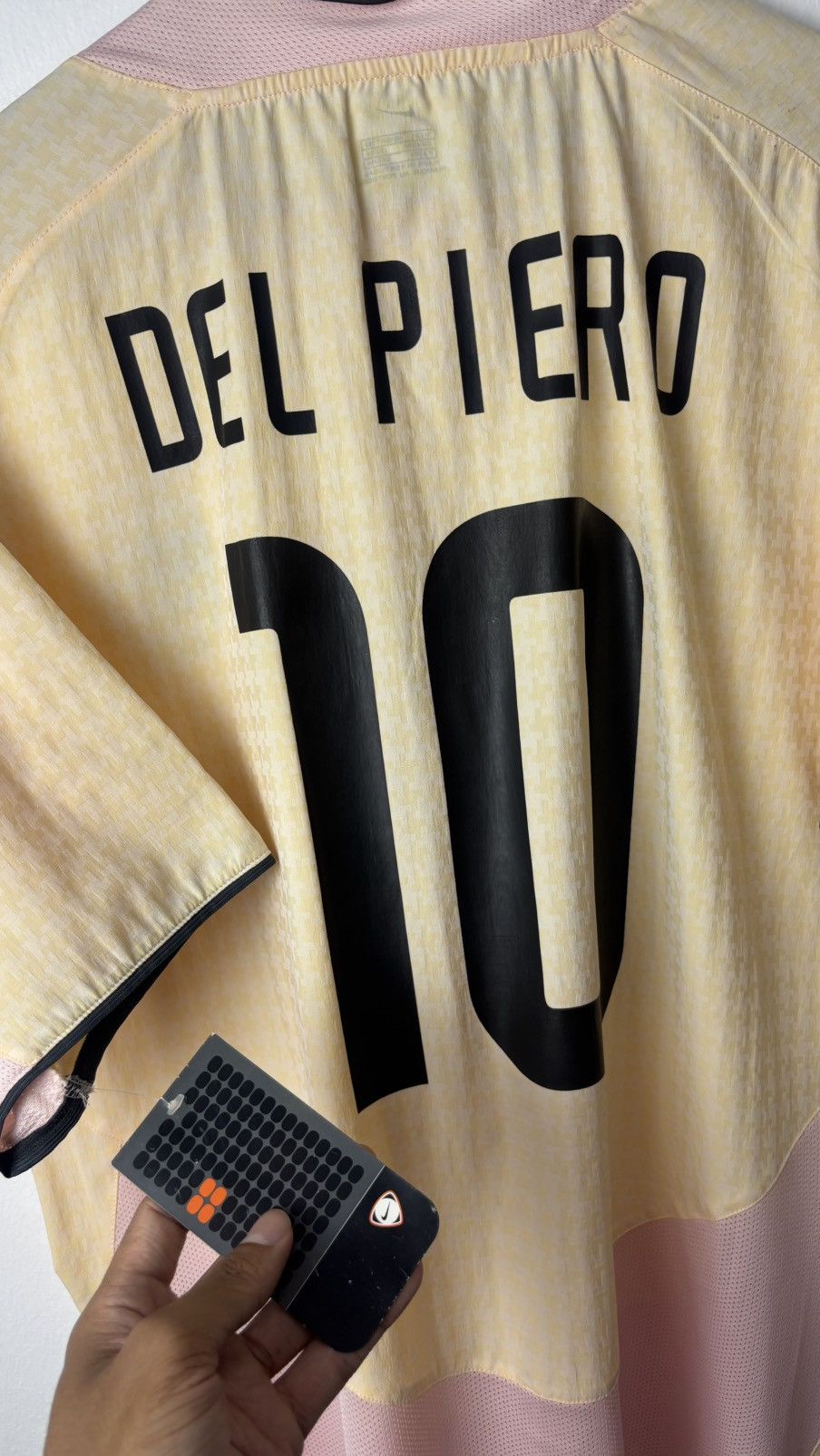 Nike Juventus 03/04 Away ( Del Piero ) Size US L / EU 52-54 / 3 - 5 Thumbnail