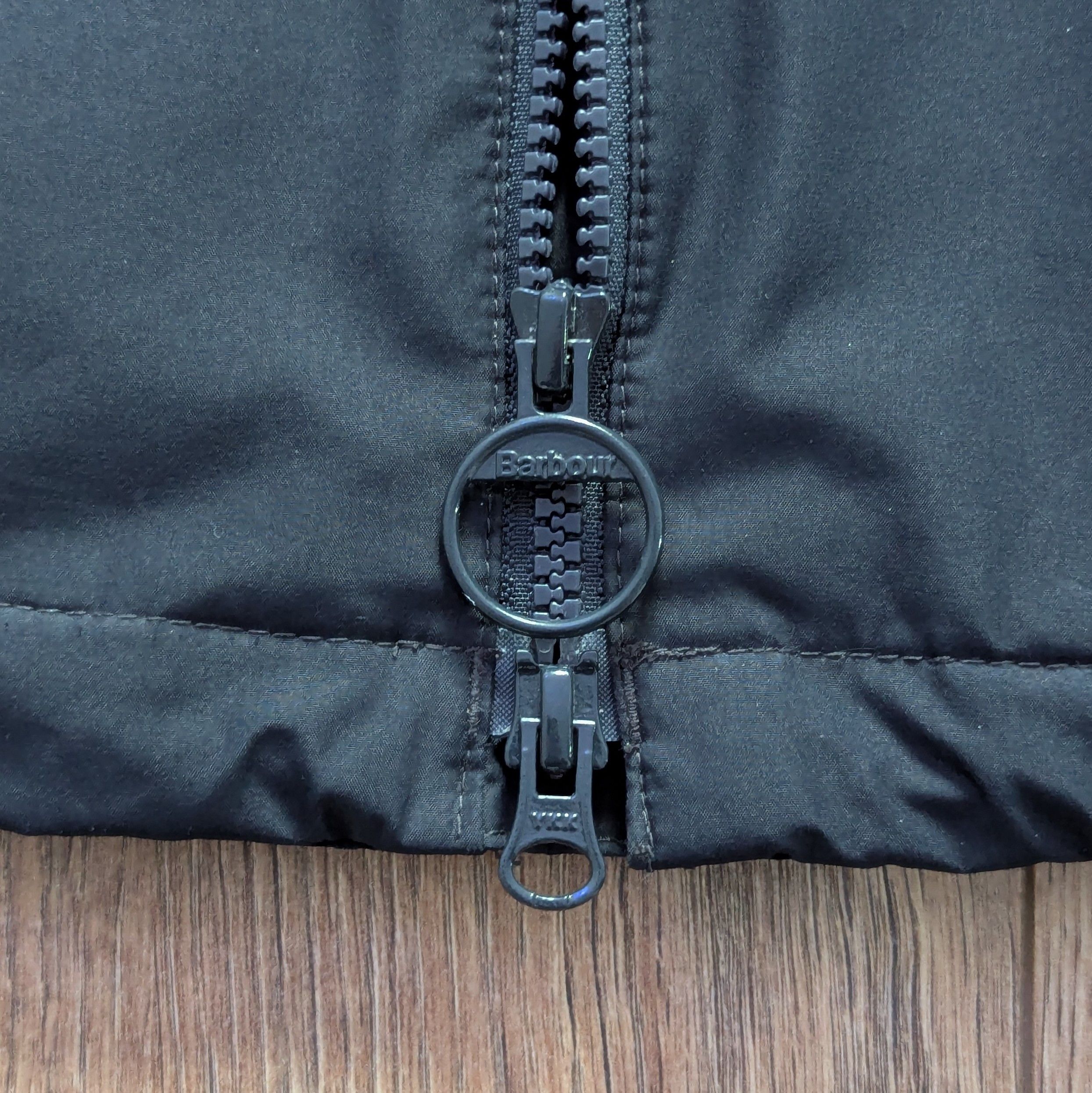 Barbour Barbour Peak Jacket Waterproof And Breathable Size M Black Size US M / EU 48-50 / 2 - 7 Thumbnail