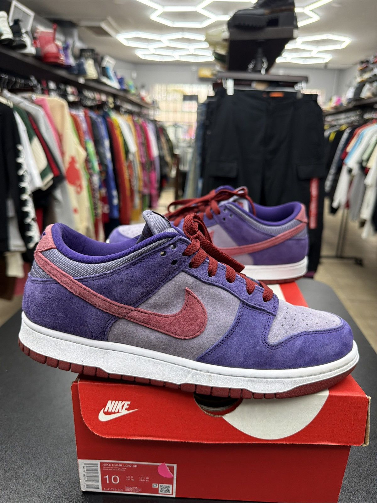 Nike Size 10 - Nike Dunk Retro Vol. 1 SP 2020 Low Plum Used Worn Size US 10 / EU 43 - 1 Thumbnail