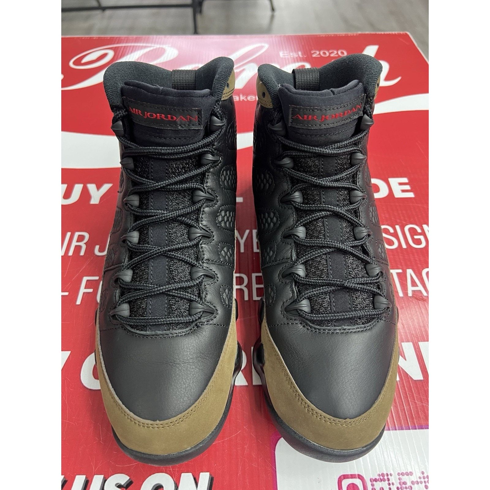 Jordan Brand Air Jordan 9 Retro Olive (2024) Size 8.5 (HV4794-030) Size US 8.5 / EU 41-42 - 4 Thumbnail